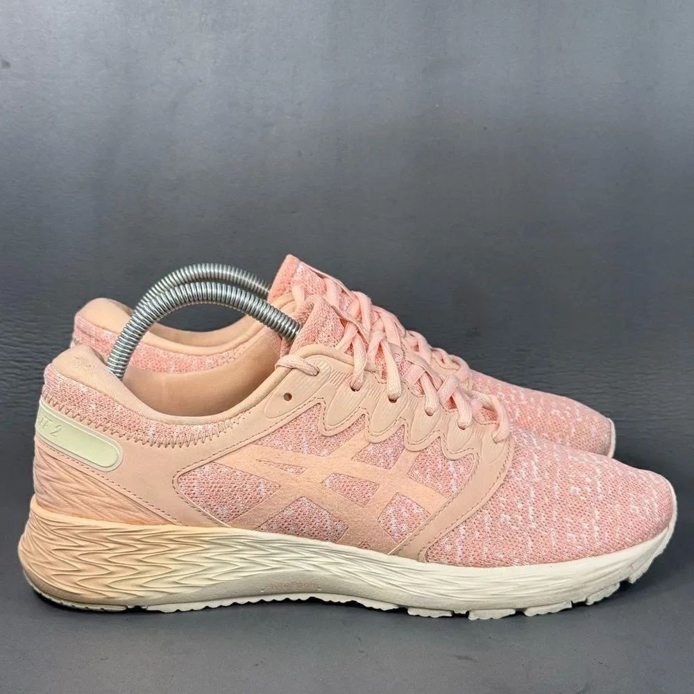 Asics Women's Roadhawk athletic sneaker running shoes size 10